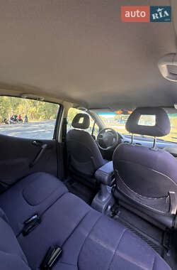 Хэтчбек Mercedes-Benz A-Class 2000 в 