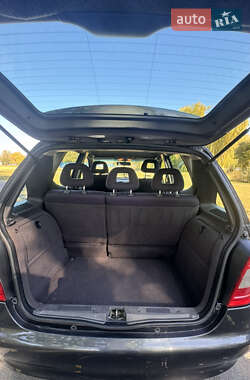 Хэтчбек Mercedes-Benz A-Class 2000 в 