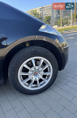 Хэтчбек Mercedes-Benz A-Class 2005 в 