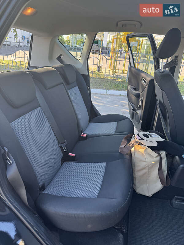 Хэтчбек Mercedes-Benz A-Class 2005 в Сумах фото 29 Хэтчбек Mercedes-Benz A-Class 2005 в Сумах