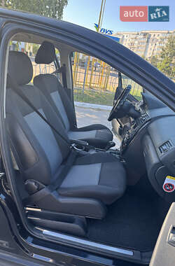 Хэтчбек Mercedes-Benz A-Class 2005 в 