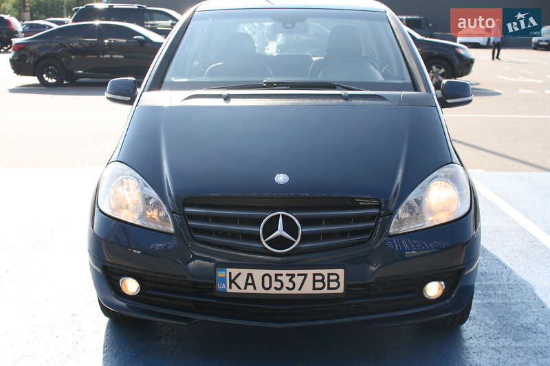 Хэтчбек Mercedes-Benz A-Class 2011 в Киеве