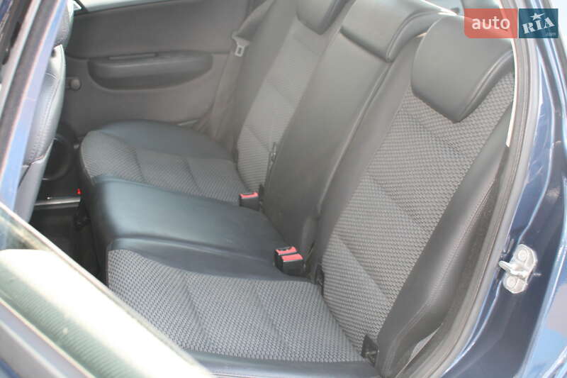 Хэтчбек Mercedes-Benz A-Class 2011 в Киеве