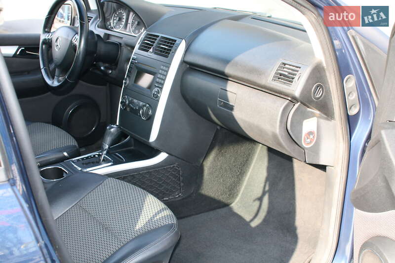 Хэтчбек Mercedes-Benz A-Class 2011 в Киеве