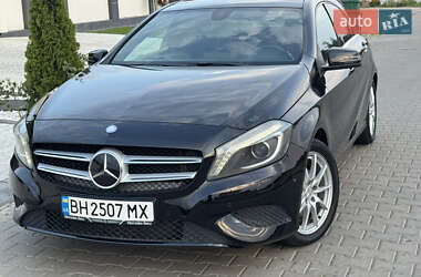 Хэтчбек Mercedes-Benz A-Class 2014 в 