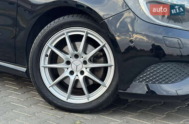 Хэтчбек Mercedes-Benz A-Class 2014 в 