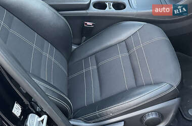 Хэтчбек Mercedes-Benz A-Class 2014 в 