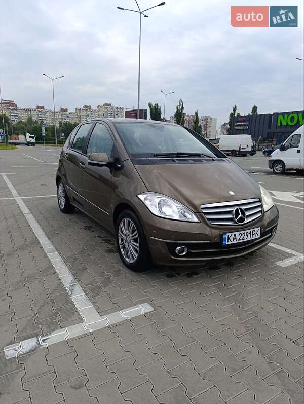Хэтчбек Mercedes-Benz A-Class 2009 в Киеве
