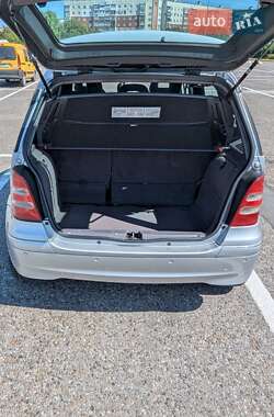 Хэтчбек Mercedes-Benz A-Class 2004 в 