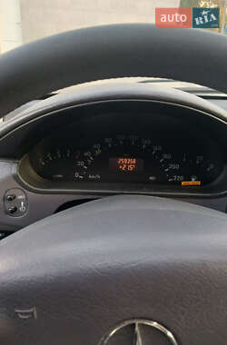 Хэтчбек Mercedes-Benz A-Class 2002 в 