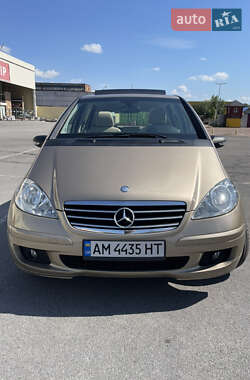 Хэтчбек Mercedes-Benz A-Class 2008 в 