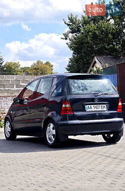 Хетчбек Mercedes-Benz A-Class 2000 в 