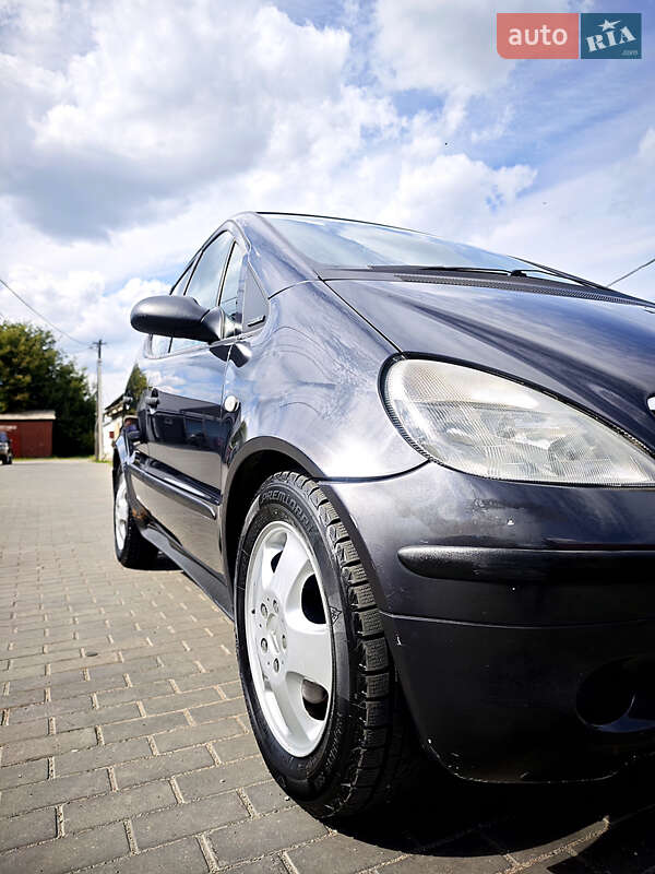 Хэтчбек Mercedes-Benz A-Class 2000 в Малине