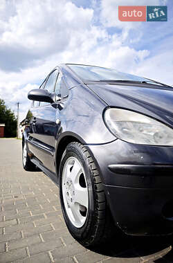 Хетчбек Mercedes-Benz A-Class 2000 в 