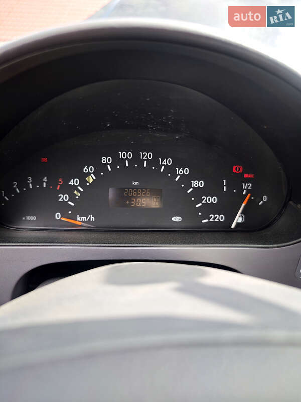 Хэтчбек Mercedes-Benz A-Class 2000 в Малине