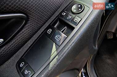Хэтчбек Mercedes-Benz A-Class 2011 в 