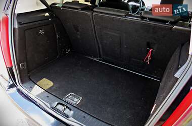 Хэтчбек Mercedes-Benz A-Class 2011 в 