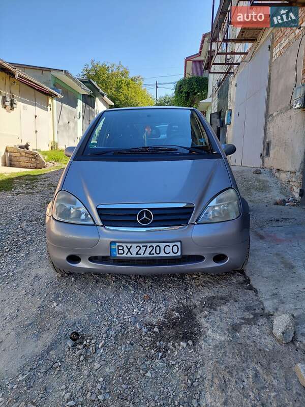Хэтчбек Mercedes-Benz A-Class 2000 в 