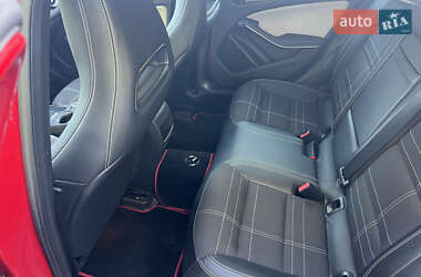 Хетчбек Mercedes-Benz A-Class 2014 в 