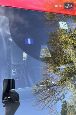 Хетчбек Mercedes-Benz A-Class 2014 в 