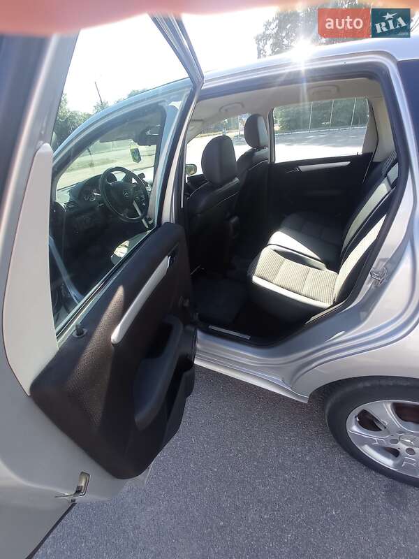 Хэтчбек Mercedes-Benz A-Class 2005 в Кропивницком