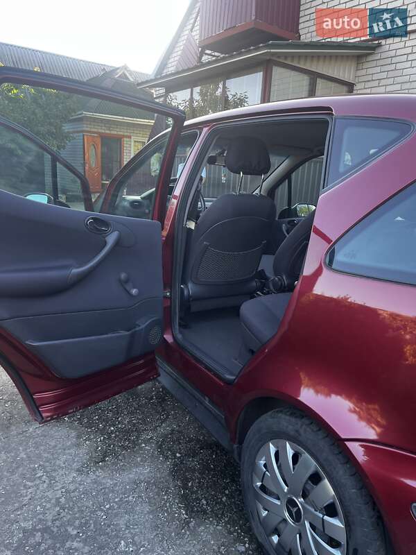 Хэтчбек Mercedes-Benz A-Class 2002 в Днепре фото 5 Хэтчбек Mercedes-Benz A-Class 2002 в Днепре