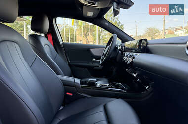 Седан Mercedes-Benz A-Class 2021 в 