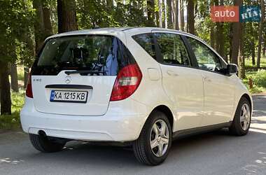 Хэтчбек Mercedes-Benz A-Class 2010 в 