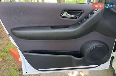 Хэтчбек Mercedes-Benz A-Class 2010 в 