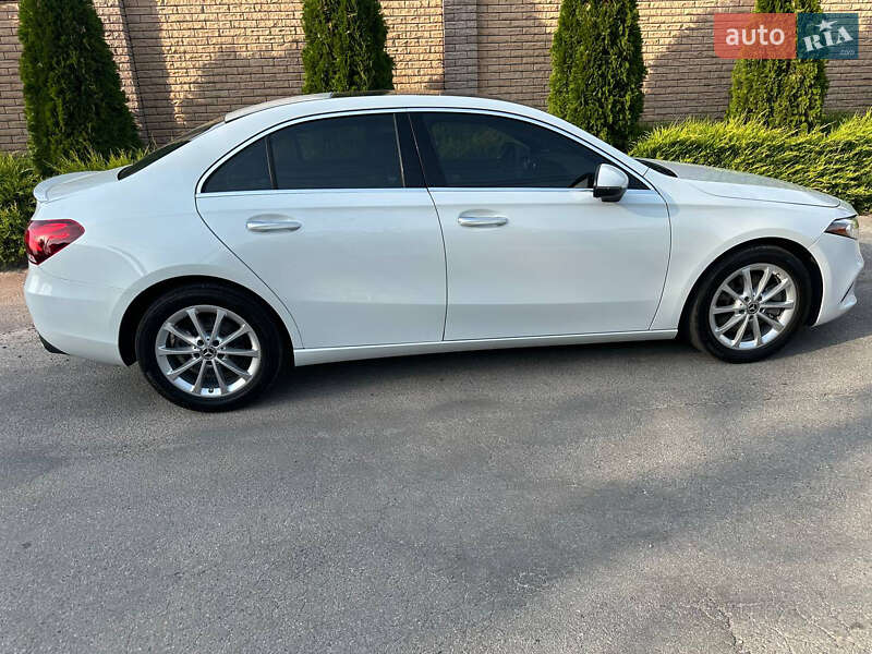 Седан Mercedes-Benz A-Class 2019 в Виннице