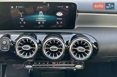 Седан Mercedes-Benz A-Class 2019 в 