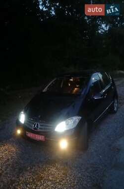 Хэтчбек Mercedes-Benz A-Class 2008 в 