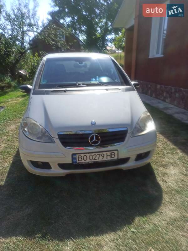 Хэтчбек Mercedes-Benz A-Class 2008 в 