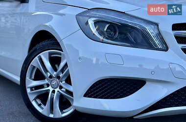 Хэтчбек Mercedes-Benz A-Class 2012 в 