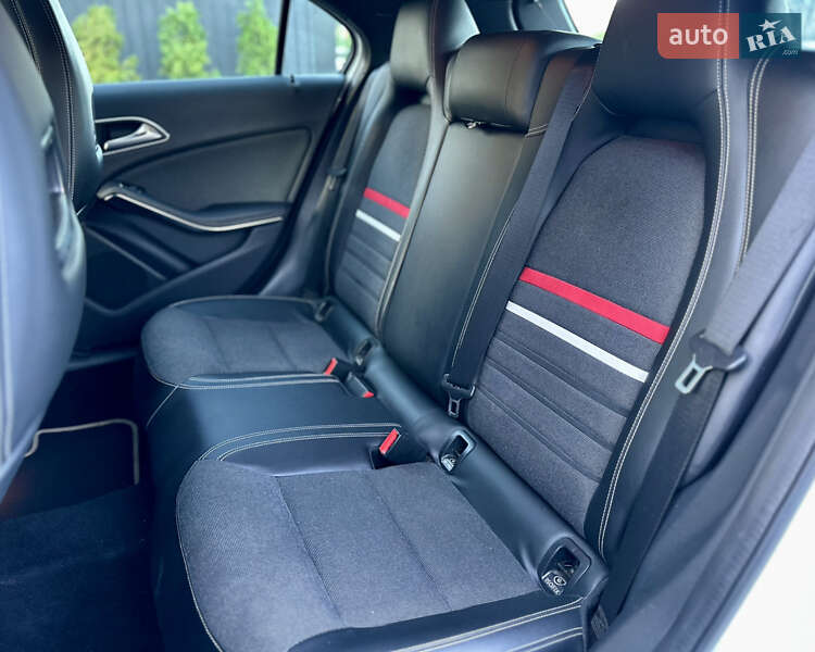 Хетчбек Mercedes-Benz A-Class 2012 в Києві