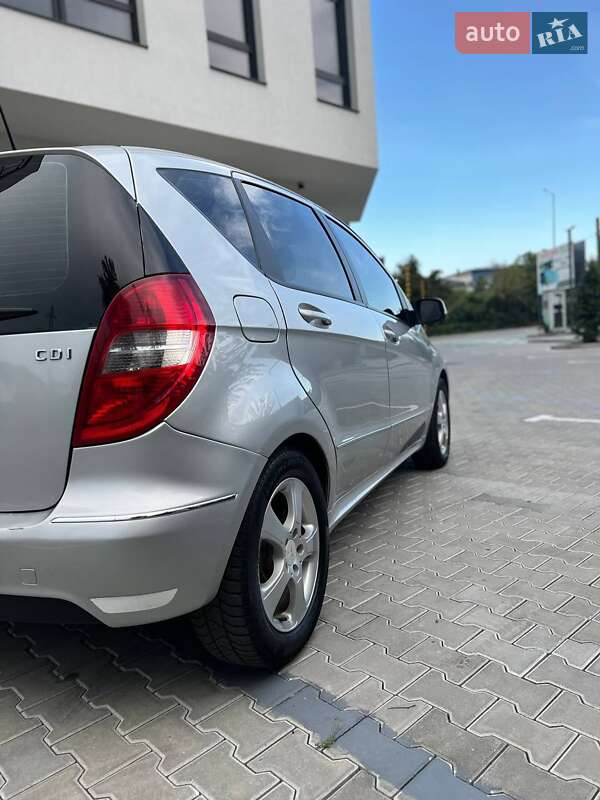 Хэтчбек Mercedes-Benz A-Class 2010 в Ивано-Франковске фото 15 Хэтчбек Mercedes-Benz A-Class 2010 в Ивано-Франковске
