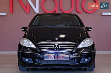 Хэтчбек Mercedes-Benz A-Class 2006 в  фото 3 Хэтчбек Mercedes-Benz A-Class 2006 в