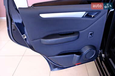 Хэтчбек Mercedes-Benz A-Class 2006 в  фото 39 Хэтчбек Mercedes-Benz A-Class 2006 в
