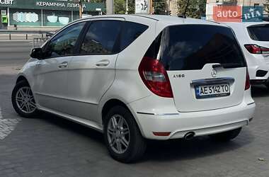 Хэтчбек Mercedes-Benz A-Class 2010 в 