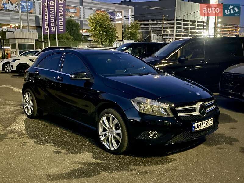 Хэтчбек Mercedes-Benz A-Class 2016 в Киеве