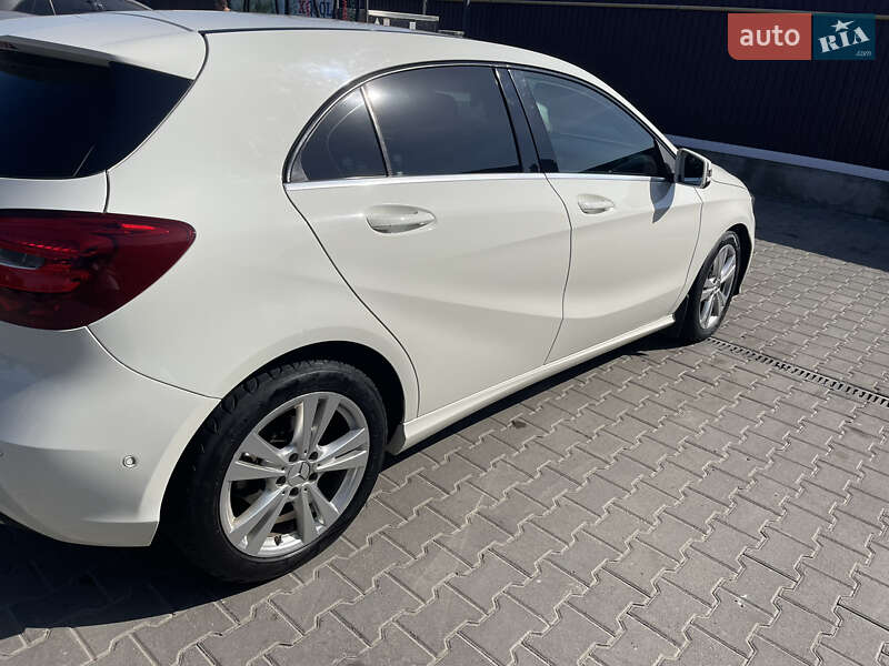 Хэтчбек Mercedes-Benz A-Class 2016 в Львове