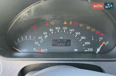 Хэтчбек Mercedes-Benz A-Class 2004 в 