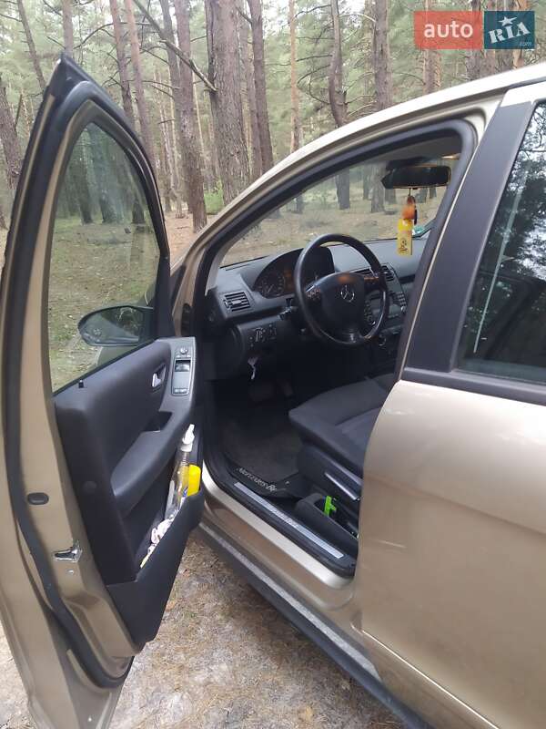 Хэтчбек Mercedes-Benz A-Class 2005 в Нетешине