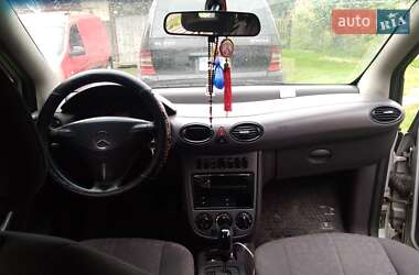 Хэтчбек Mercedes-Benz A-Class 2002 в 