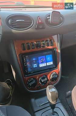Хэтчбек Mercedes-Benz A-Class 2001 в 