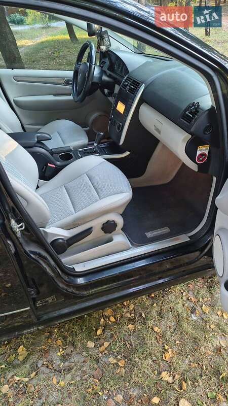 Хэтчбек Mercedes-Benz A-Class 2010 в Луцке