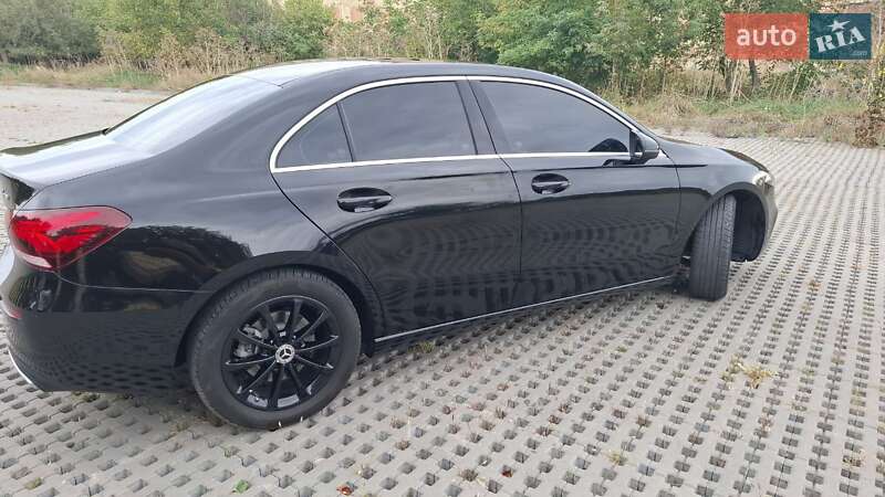 Седан Mercedes-Benz A-Class 2019 в Тульчині