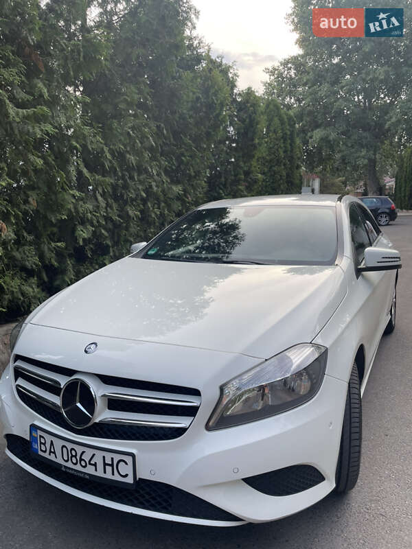 Хэтчбек Mercedes-Benz A-Class 2014 в Кропивницком фото 11 Хэтчбек Mercedes-Benz A-Class 2014 в Кропивницком
