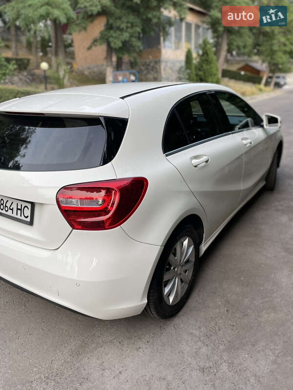 Хэтчбек Mercedes-Benz A-Class 2014 в Кропивницком фото 17 Хэтчбек Mercedes-Benz A-Class 2014 в Кропивницком