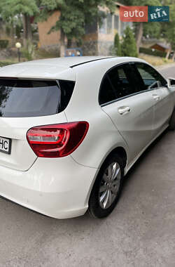 Хетчбек Mercedes-Benz A-Class 2014 в 
